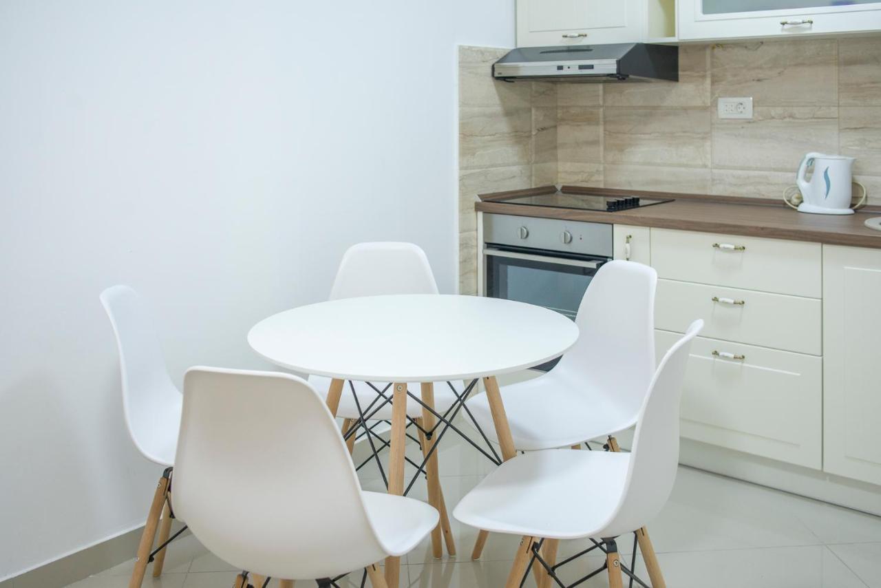 Apartmani Seka Херцег-Нови Экстерьер фото